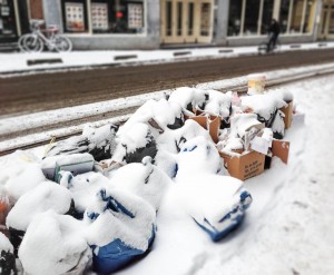 snowed-in-trash